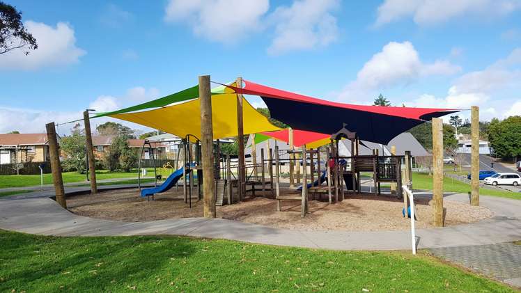 3/19 Cresta Avenue Beach Haven_28