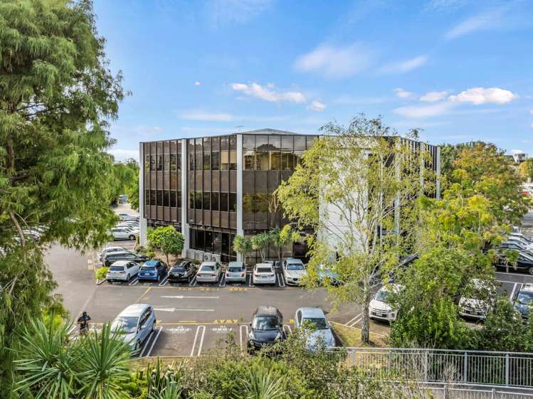 6 Alderman Drive Henderson_4