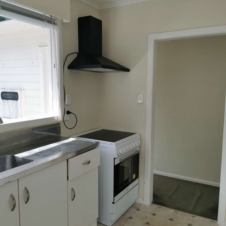 193 Centreway Road Orewa_2