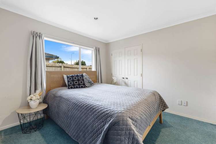 8 Macnean Drive East Tamaki Heights_11