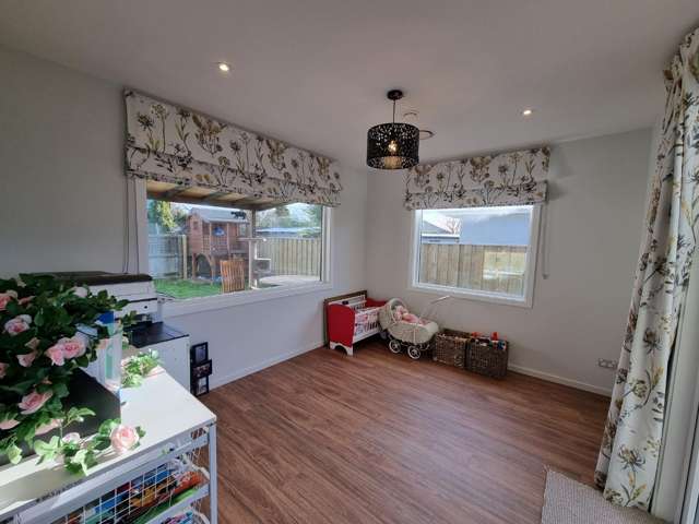 257 Knowles Street 1481_3