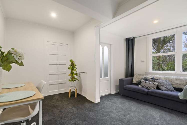 39 & 41 Upland Road Huia_16