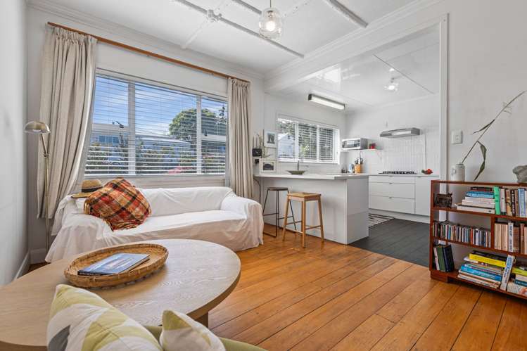 84 Gover Street New Plymouth Central_6