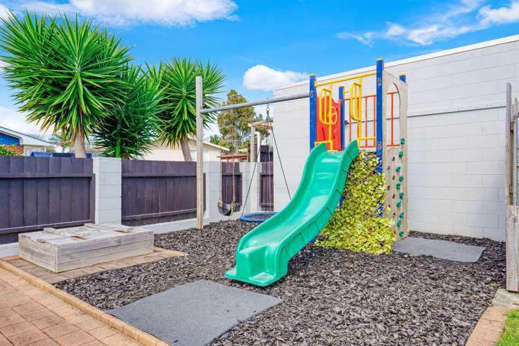 22 Fairview Avenue Opaheke_12