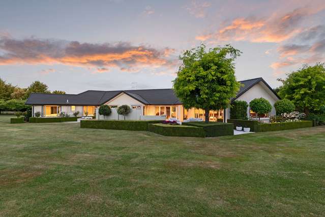 Outstanding 1.6-hectare private oasis