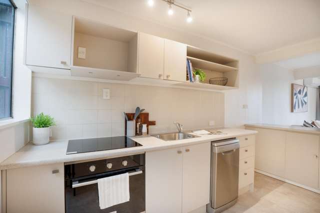 4a Makatote Grove Churton Park_2