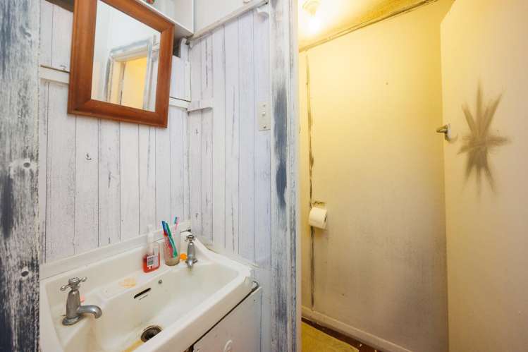 23 Marine Parade South Foxton Beach_11