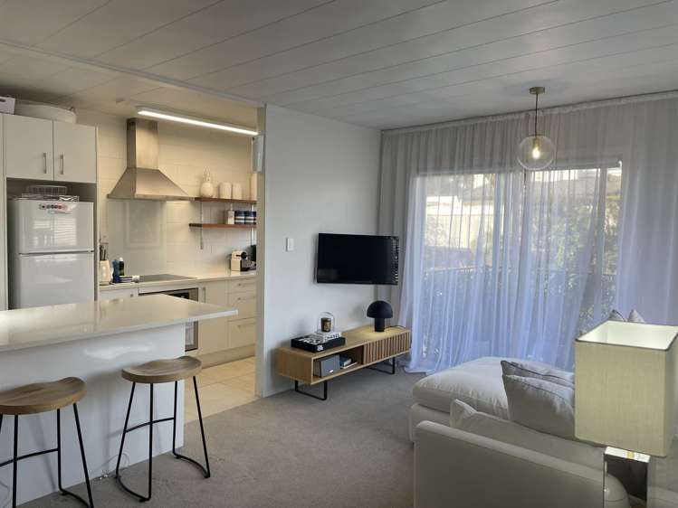 6/24a Hamilton Road Herne Bay_5