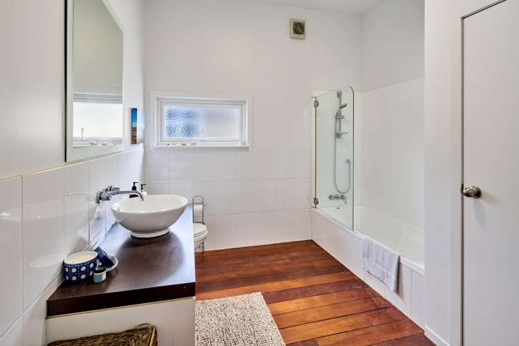 62 Heretaunga Street Petone_17