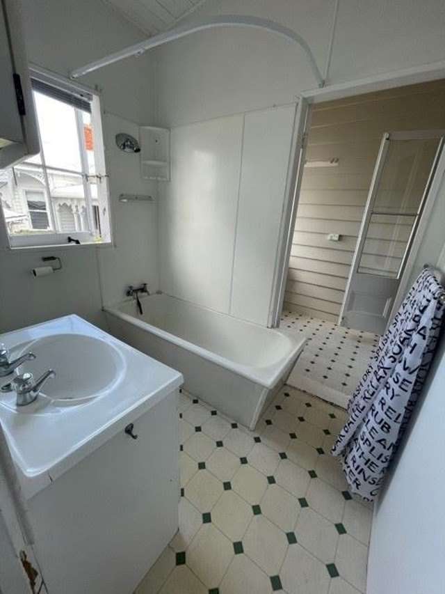 1/73 Market Road 1662_1