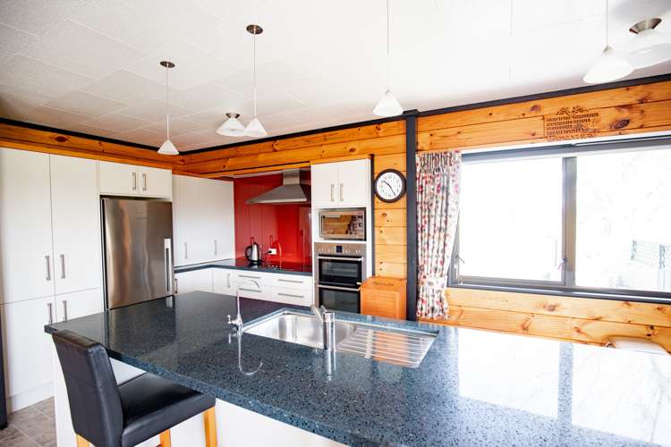 545 State Highway 25 Waitakaruru_9