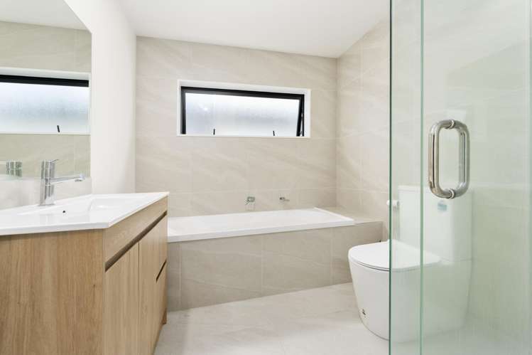 54C Chilcott Road Henderson_13