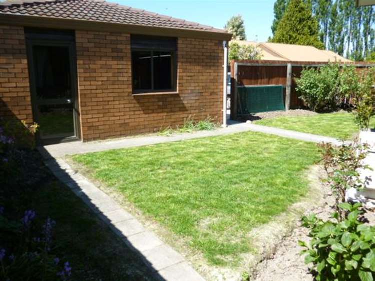 116/16a Sayers Crescent Ilam_7