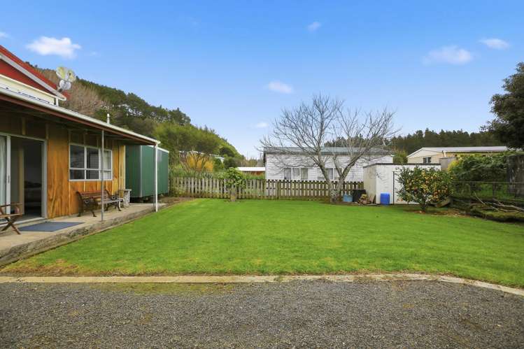 210 Cooper Drive Kawhia_16