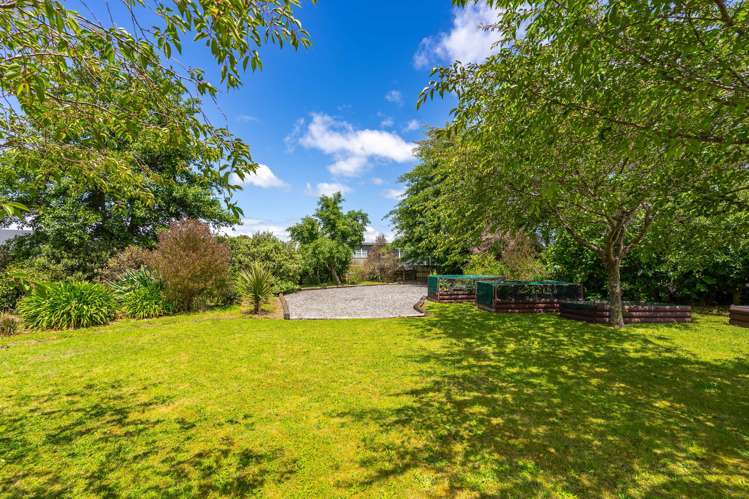 2 Daffodil Grove Carterton_18