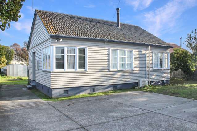 Three Bedroom Standalone Home - Huge Section