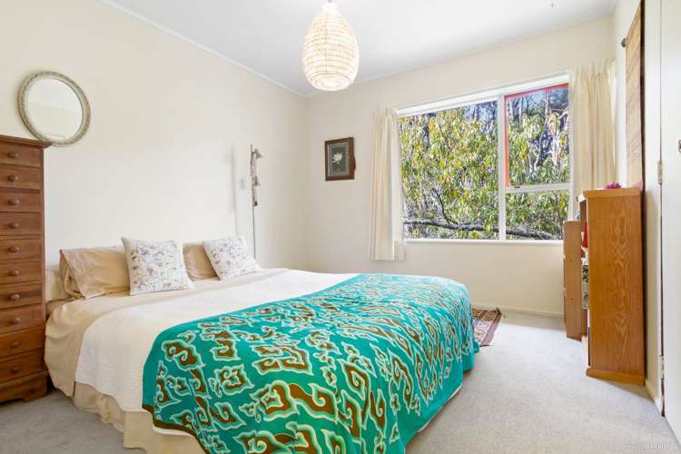 1 Karapiti Place Glen Eden_9