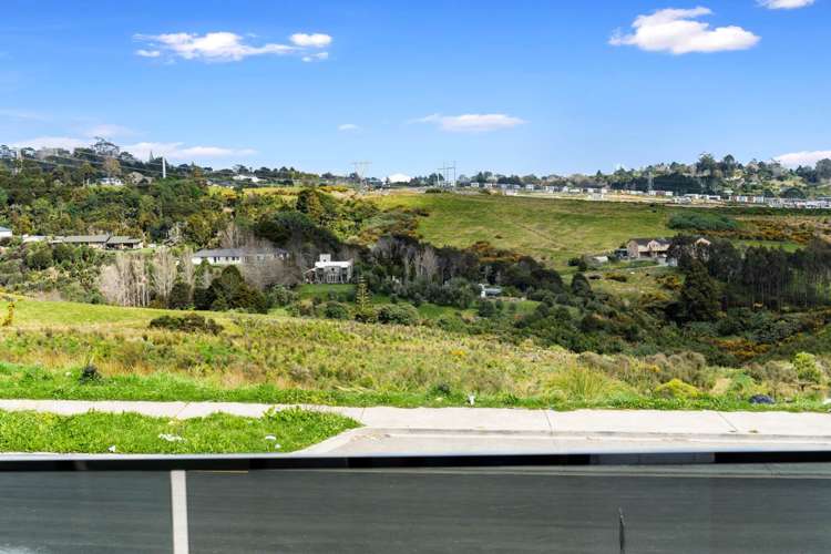 23 Ridgehill Rise Flat Bush_45