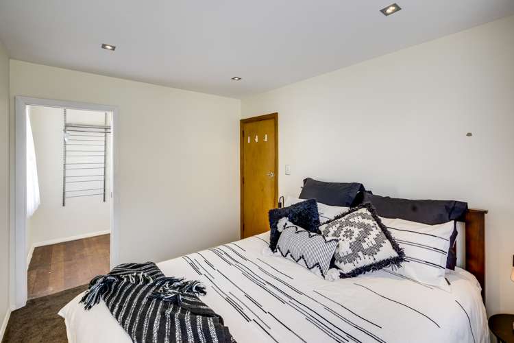 911 Miro Street Mahora_2