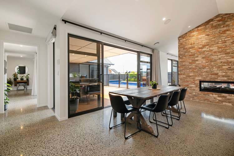 14 Artistic Avenue Leamington_9