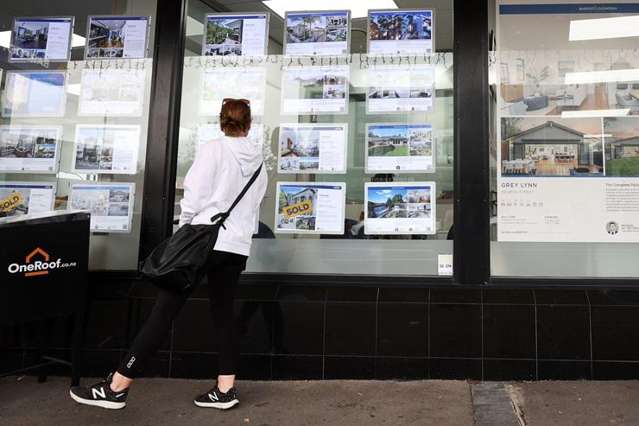 10,000-plus deals: The Kiwi buyers who are bucking the trend