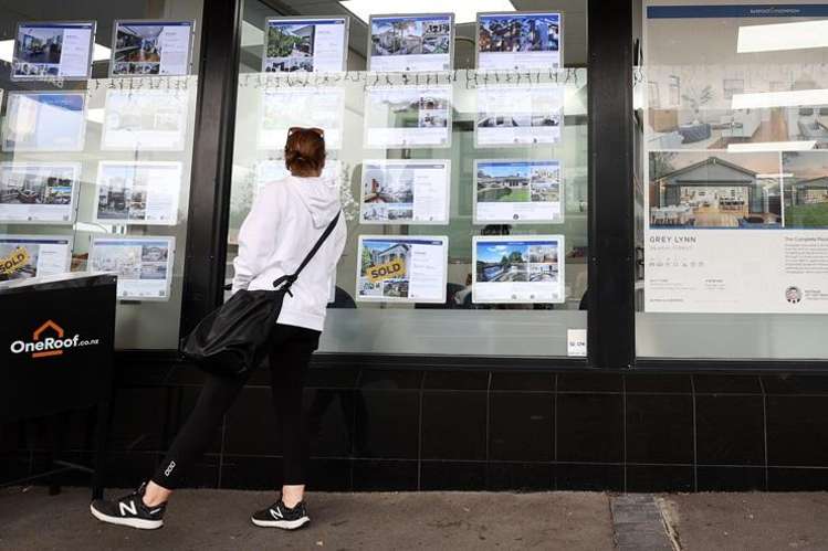 10,000-plus deals: The Kiwi buyers who are bucking the trend