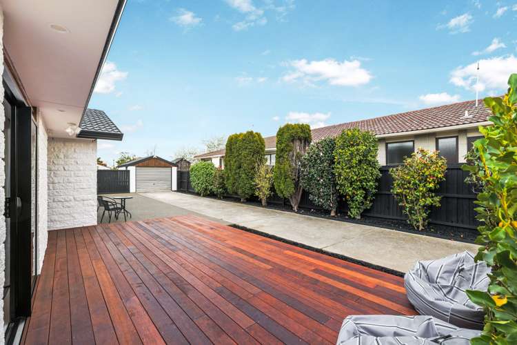 25 Greenock Street Redwood_15