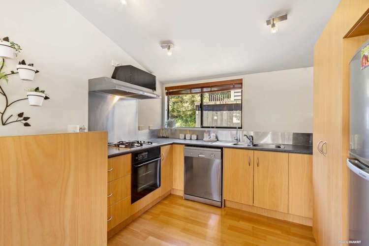 12a Ambler Avenue Glen Eden_6