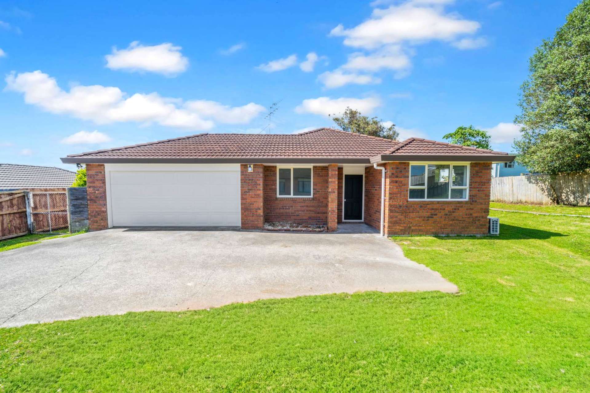 57 Castlefinn Drive Manurewa_0