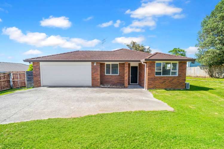 57 Castlefinn Drive Manurewa_0