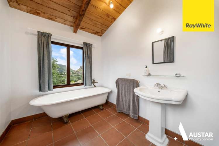  175 Marine Parade North Piha_14