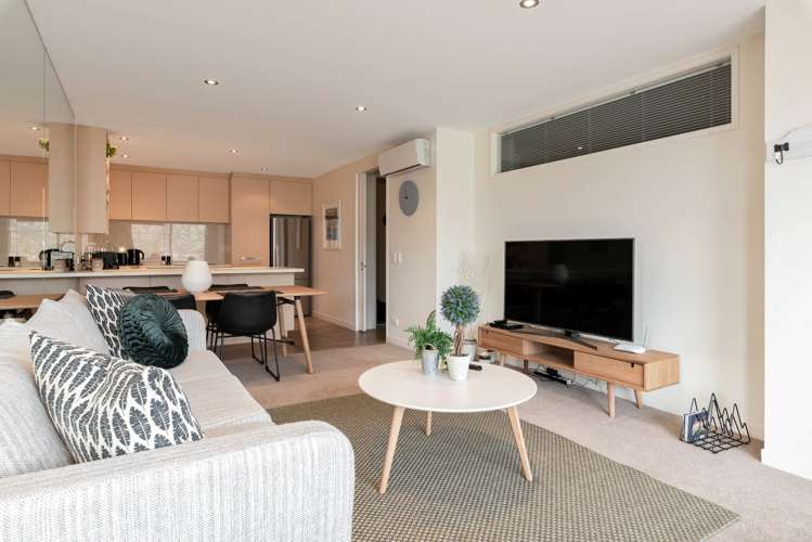 22 Goldrush Way Queenstown_16