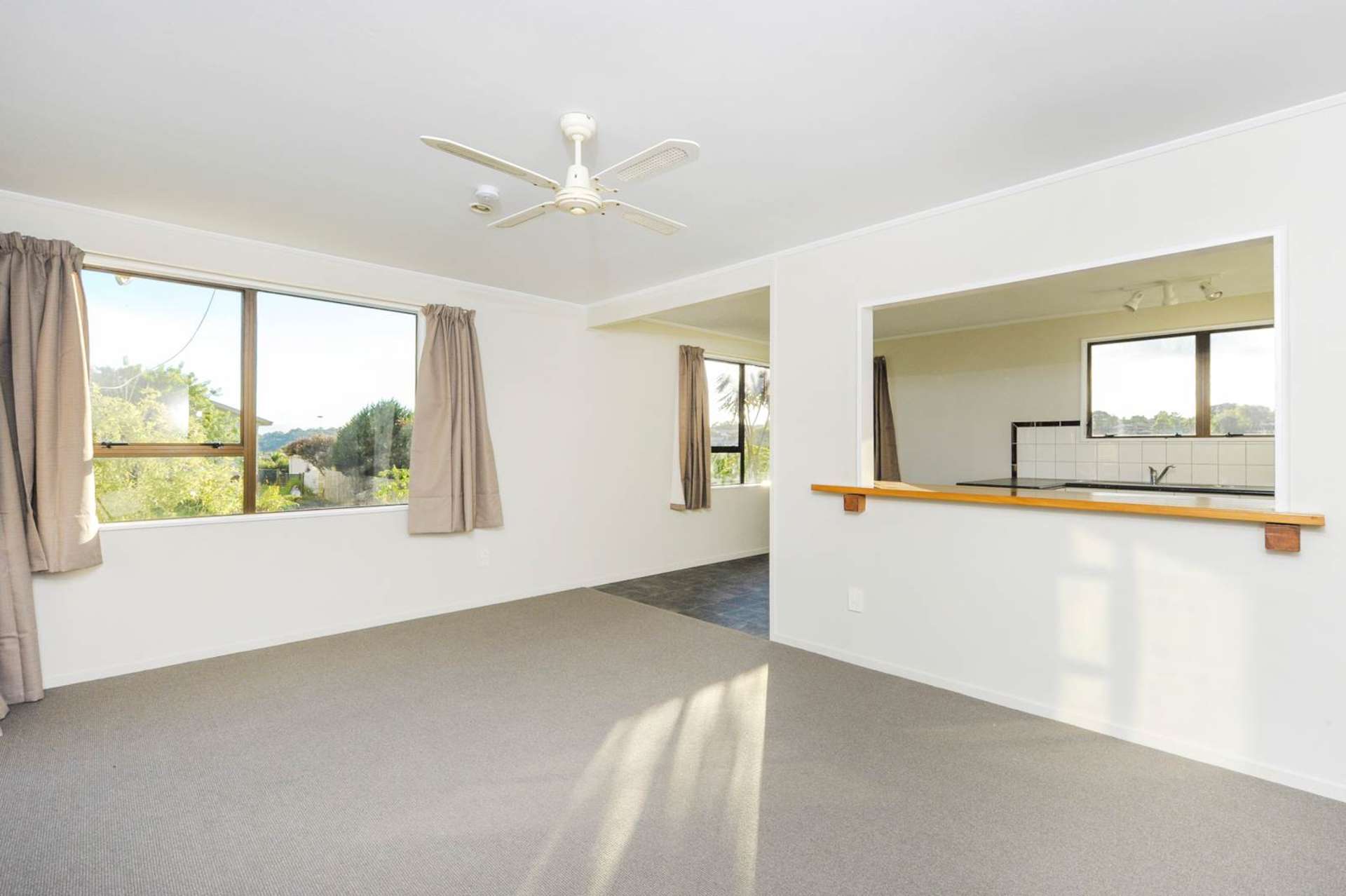 190 Solar Road Glen Eden_0