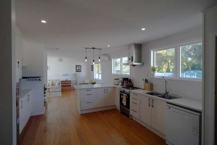 8 Coronet Place Avondale_9