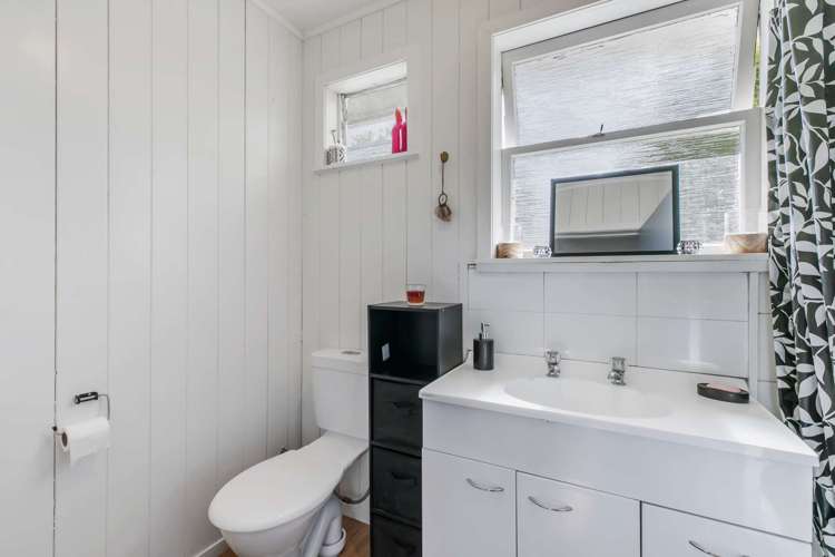 29 Rowandale Avenue Manurewa_13