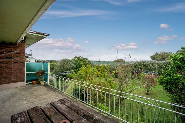 84 Royal View Road Te Atatu South_8