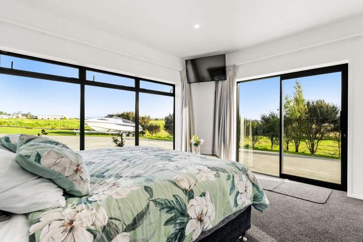 22 Runway Rise Dairy Flat_6