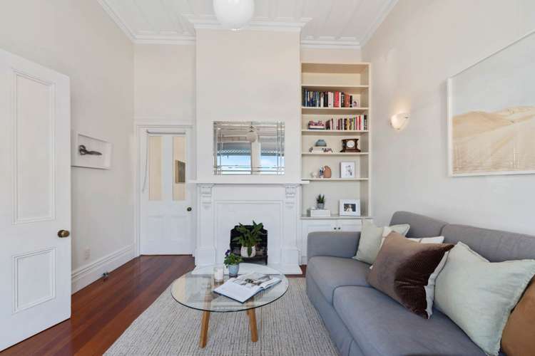 31 Queens Parade Devonport_19