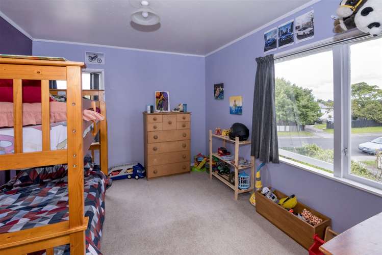 7 President Avenue Papakura_17