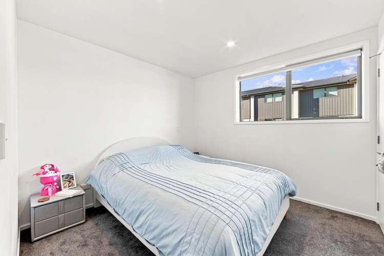 2/81 Mohua Lane_5