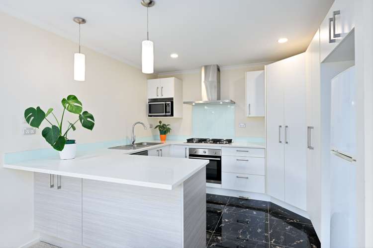 106c Simpson Road Henderson Valley_5