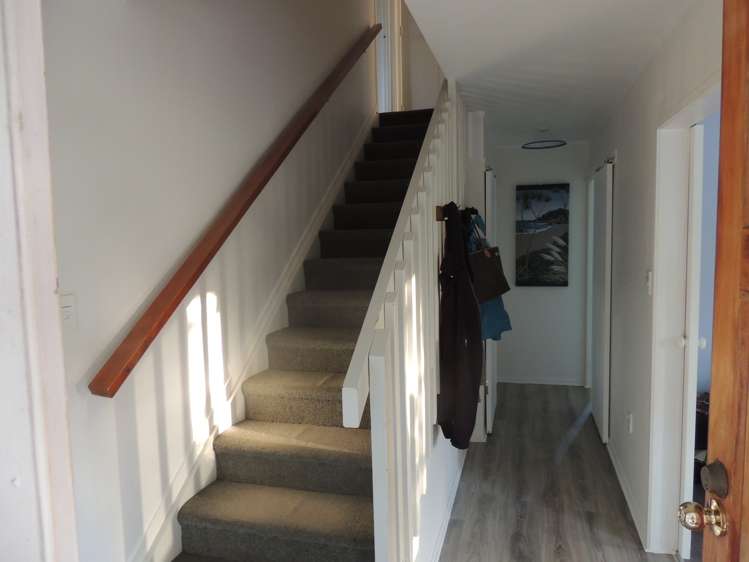 50 Redcrest Avenue Red Hill_13