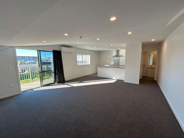 1/15 De Havilland Way 11229_2