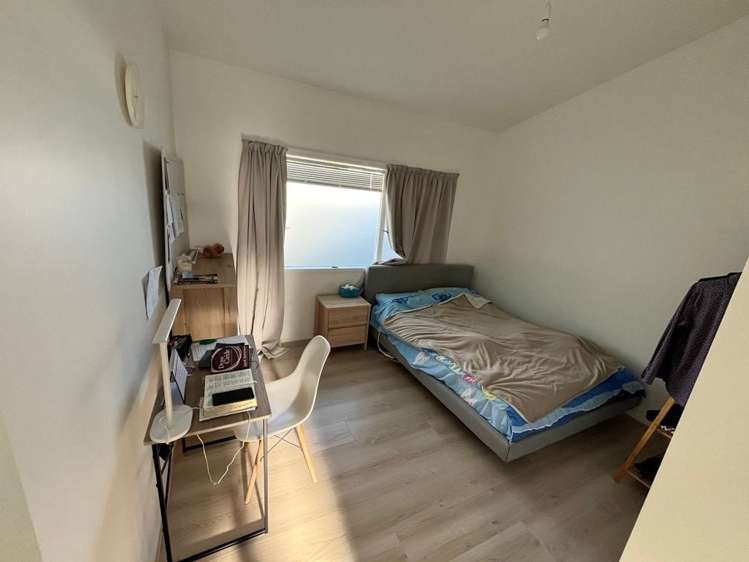 2/1A Yeovil Road Te Atatu Peninsula_3