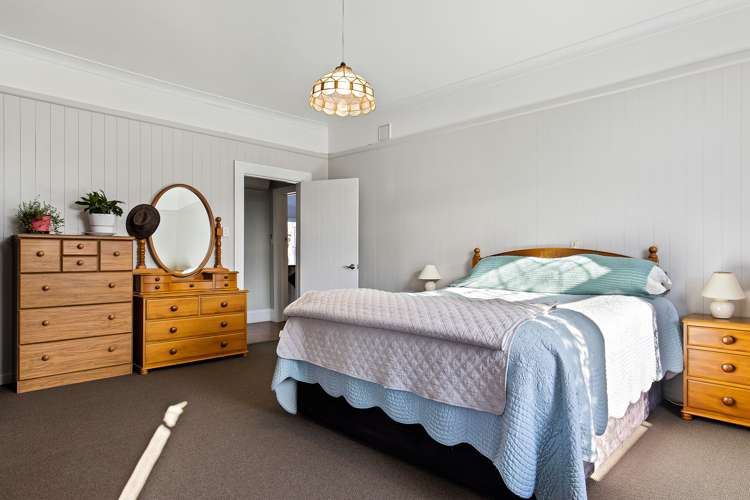 3 Bank Street Amberley_13