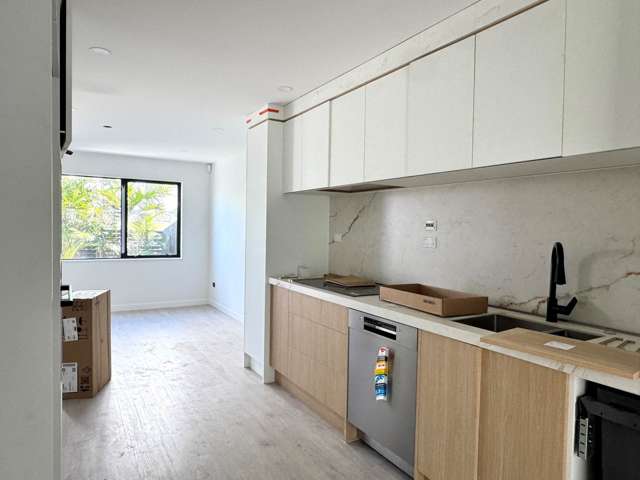 2/75 Te Taruna Drive Milldale_2