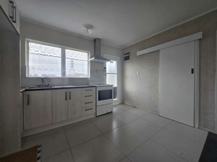 3/2 Tennessee Avenue Mangere East_8