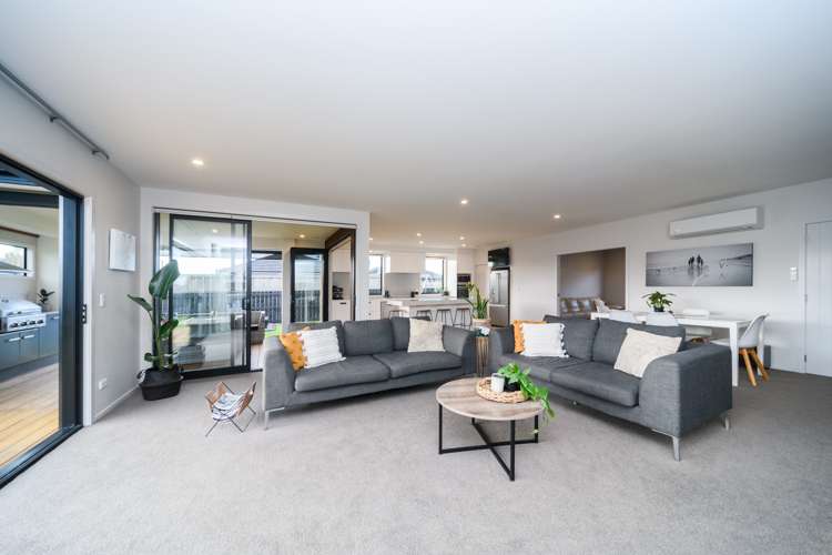 7 Mahi Grove Feilding_18