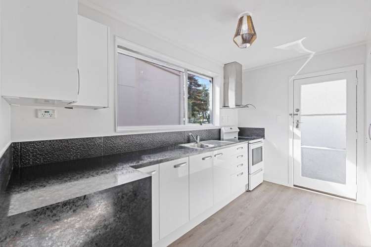 2/17 Frank Street Papanui_11