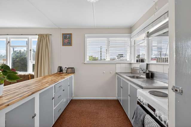 7 Eureka Street Aranui_2